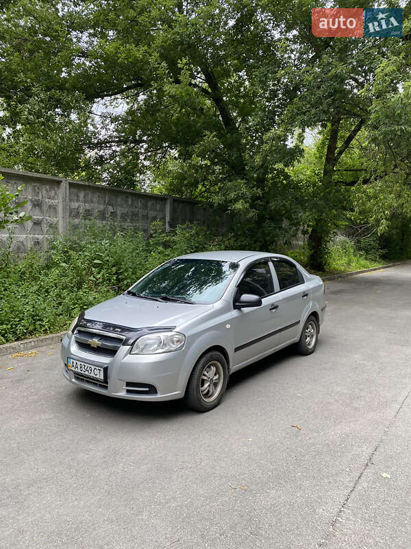 Седан Chevrolet Aveo 2006 в Киеве