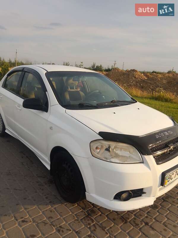 Седан Chevrolet Aveo 2007 в Львове