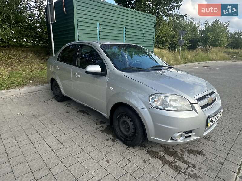 Седан Chevrolet Aveo 2008 в Львові