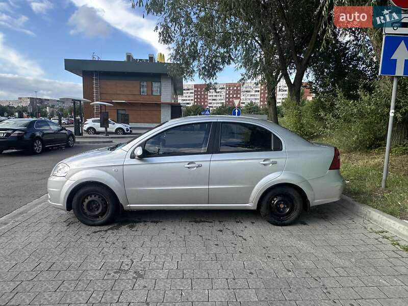 Седан Chevrolet Aveo 2008 в Львові