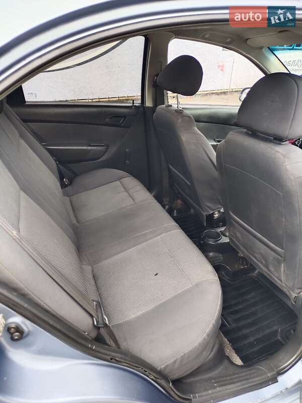 Седан Chevrolet Aveo 2006 в Хмельницком