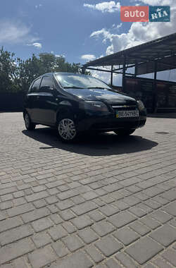 Хэтчбек Chevrolet Aveo 2007 в 