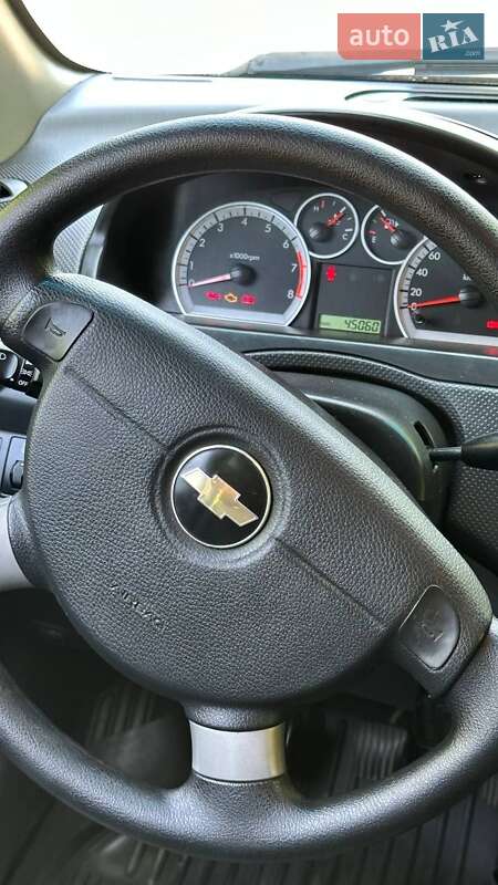 Седан Chevrolet Aveo 2008 в Полтаве