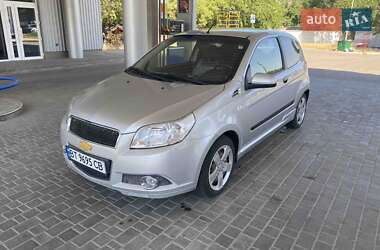 Хэтчбек Chevrolet Aveo 2011 в 