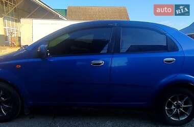 Седан Chevrolet Aveo 2004 в Бершаді
