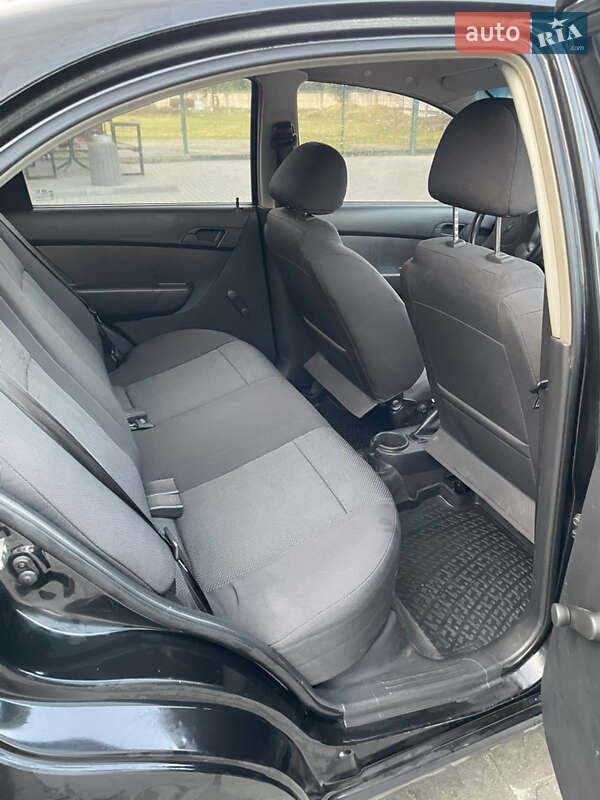 Седан Chevrolet Aveo 2007 в Томашполе