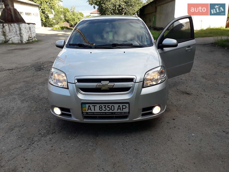 Седан Chevrolet Aveo 2008 в Ивано-Франковске