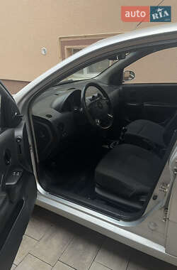 Седан Chevrolet Aveo 2006 в 