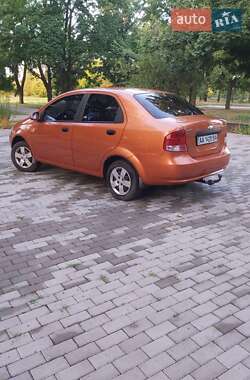 Седан Chevrolet Aveo 2005 в Днепре