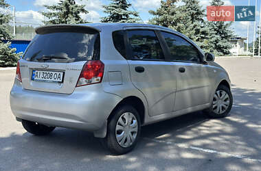 Хэтчбек Chevrolet Aveo 2006 в 