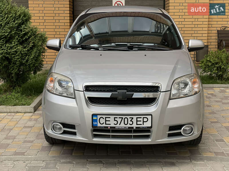 Седан Chevrolet Aveo 2008 в Чернівцях