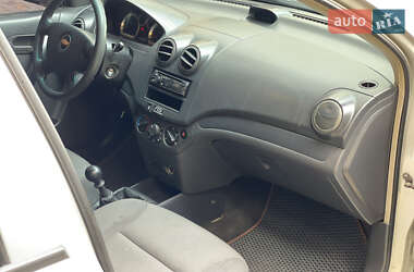 Седан Chevrolet Aveo 2008 в 