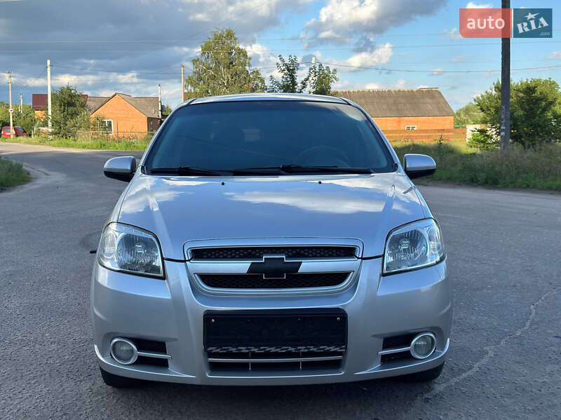 Седан Chevrolet Aveo 2009 в Охтирці