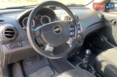 Хэтчбек Chevrolet Aveo 2008 в 
