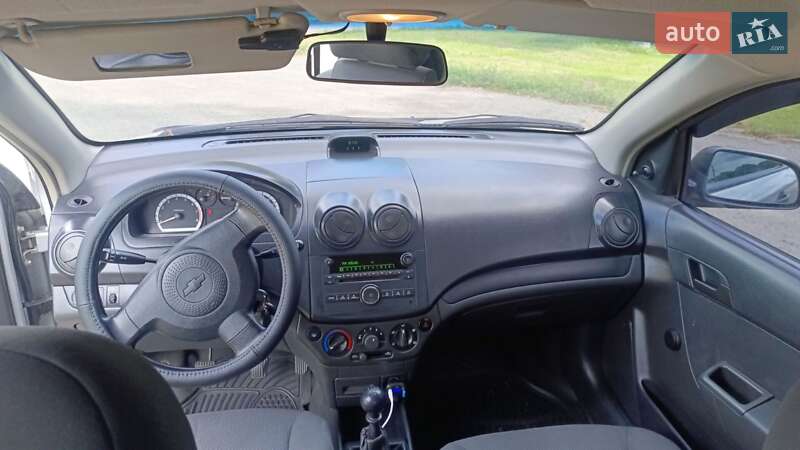Седан Chevrolet Aveo 2006 в Путивле