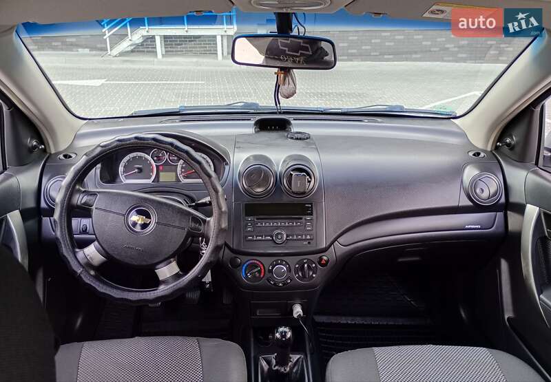 Седан Chevrolet Aveo 2008 в Киеве