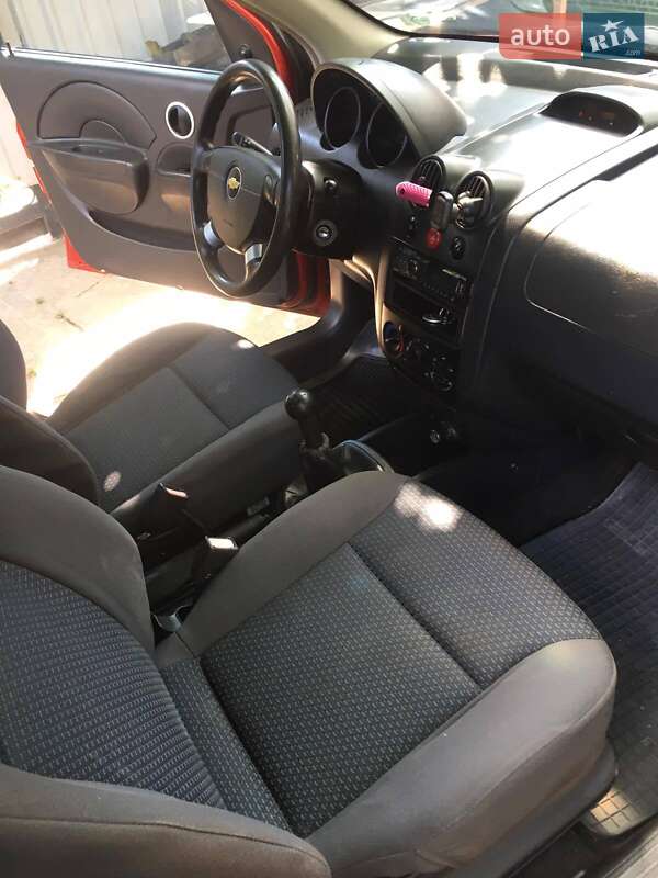 Хэтчбек Chevrolet Aveo 2007 в Корсуне-Шевченковском
