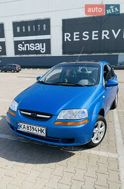Седан Chevrolet Aveo 2005 в Києві