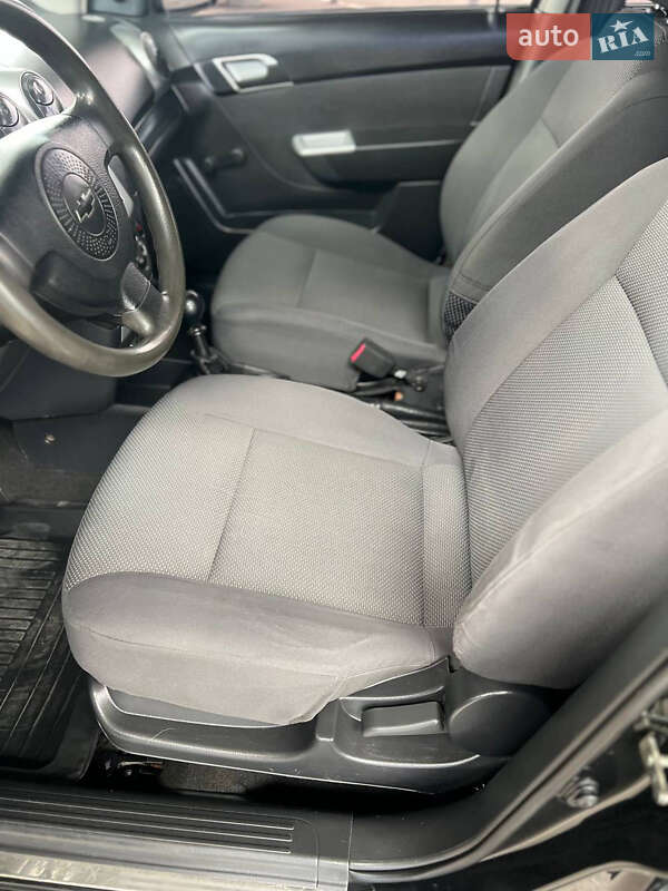 Седан Chevrolet Aveo 2008 в Запоріжжі