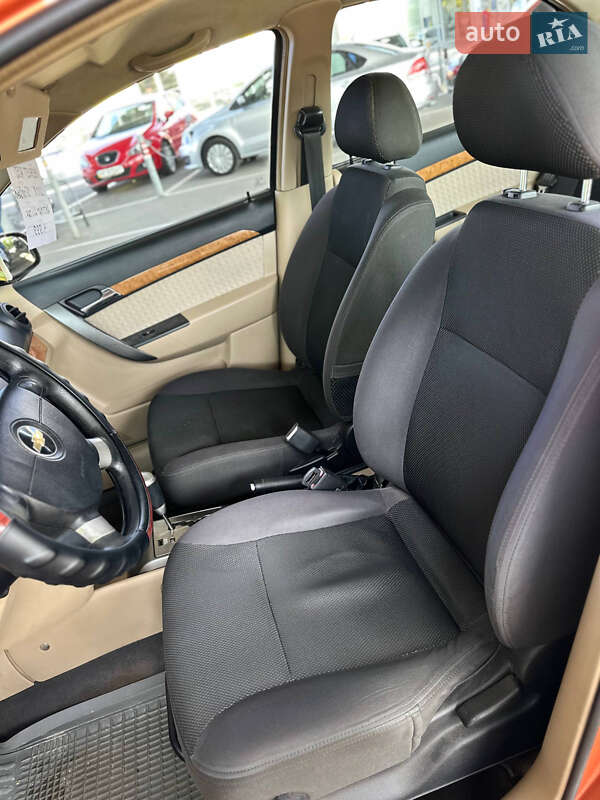 Седан Chevrolet Aveo 2008 в Запоріжжі