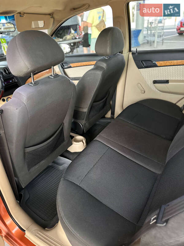 Седан Chevrolet Aveo 2008 в Запоріжжі