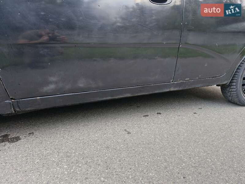 Хэтчбек Chevrolet Aveo 2005 в Киеве