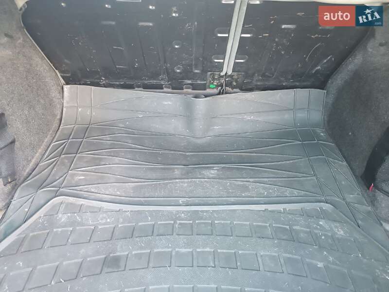 Седан Chevrolet Aveo 2005 в Киеве фото 5 Седан Chevrolet Aveo 2005 в Киеве