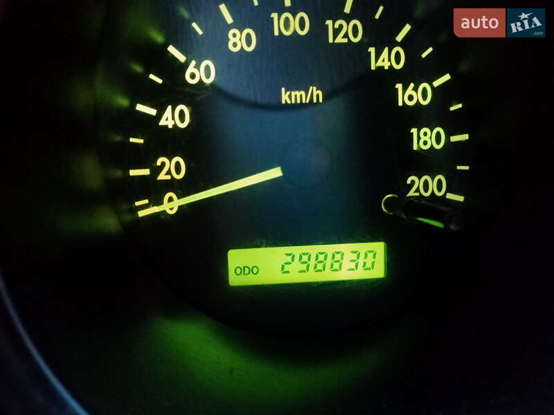 Седан Chevrolet Aveo 2005 в Киеве фото 7 Седан Chevrolet Aveo 2005 в Киеве