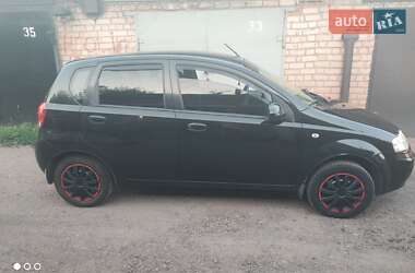 Хэтчбек Chevrolet Aveo 2005 в Кривом Роге
