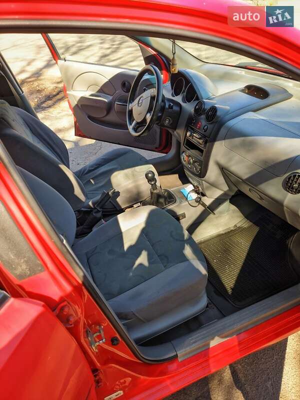 Хетчбек Chevrolet Aveo 2005 в Одесі