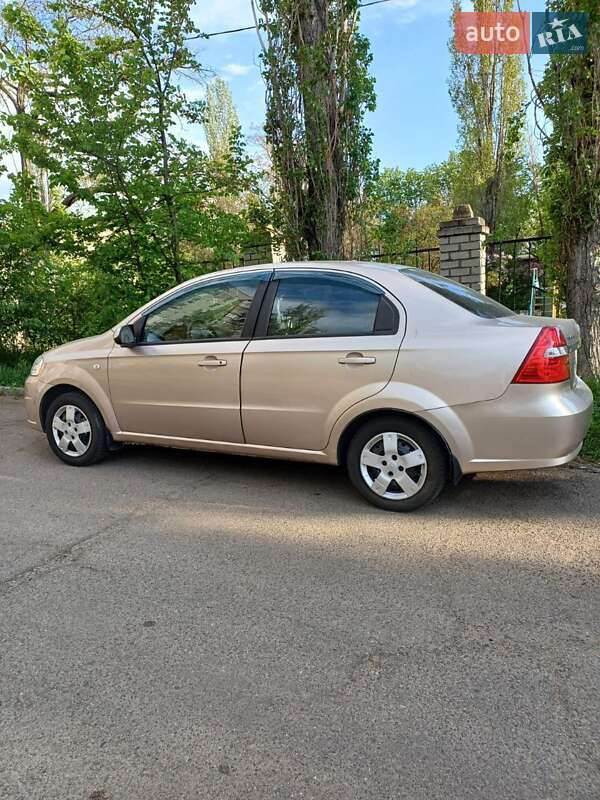 Седан Chevrolet Aveo 2007 в Николаеве