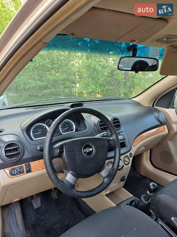Седан Chevrolet Aveo 2007 в Николаеве