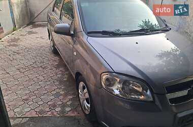 Седан Chevrolet Aveo 2011 в Чернівцях