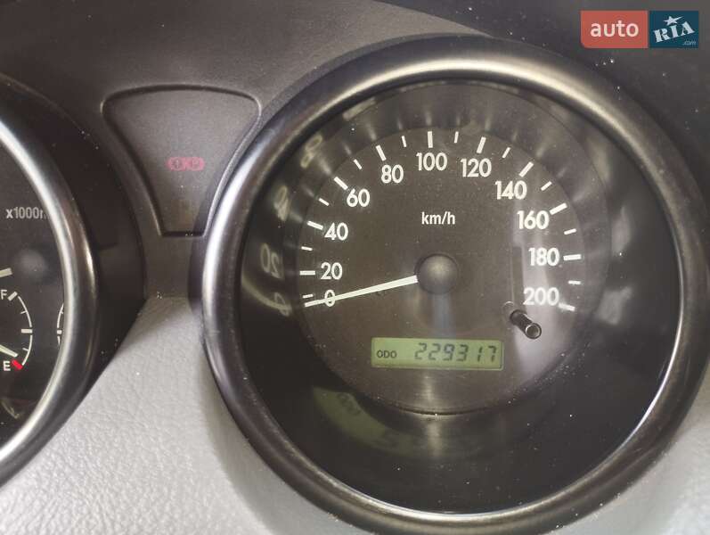 Седан Chevrolet Aveo 2005 в Днепре