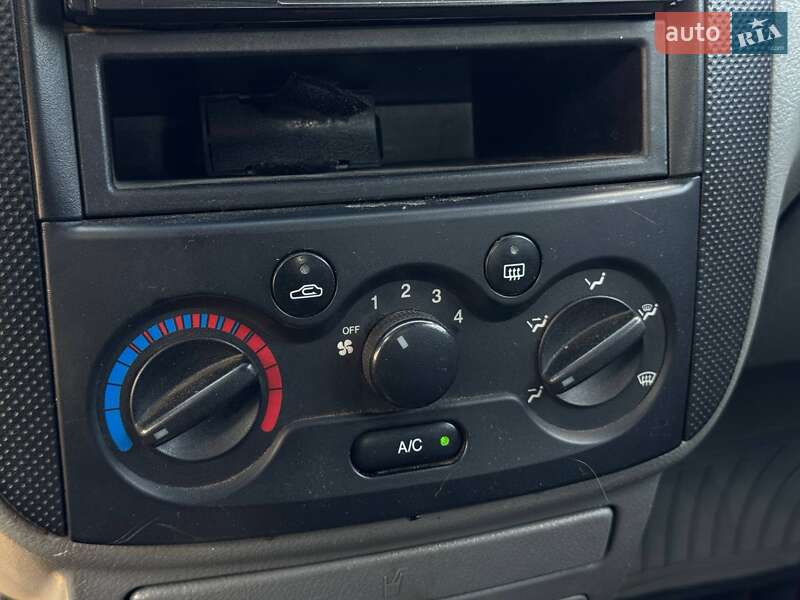 Хетчбек Chevrolet Aveo 2005 в Харкові фото 22 Хетчбек Chevrolet Aveo 2005 в Харкові