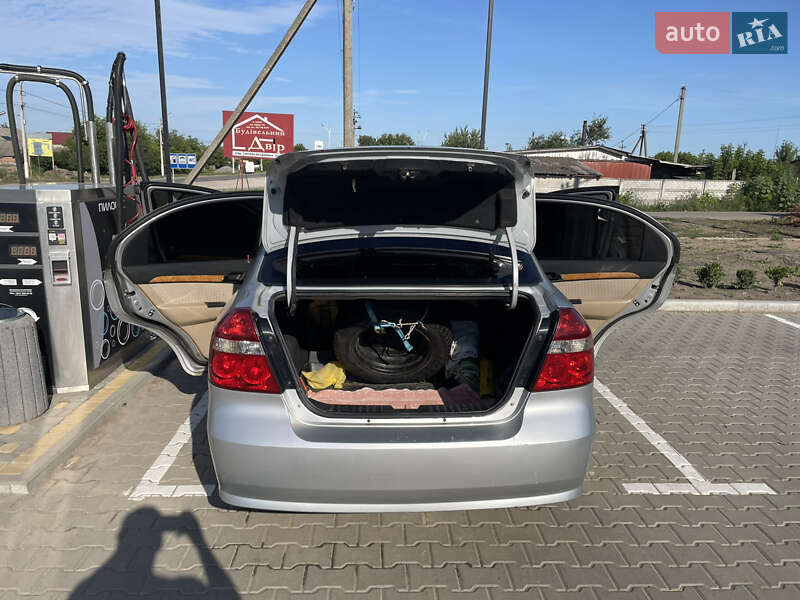 Седан Chevrolet Aveo 2007 в Іллінцях