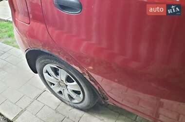 Хэтчбек Chevrolet Aveo 2006 в 