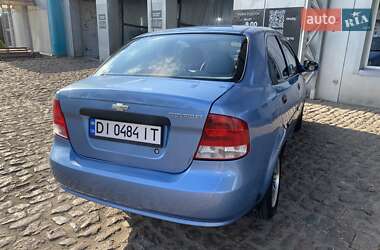 Седан Chevrolet Aveo 2004 в 