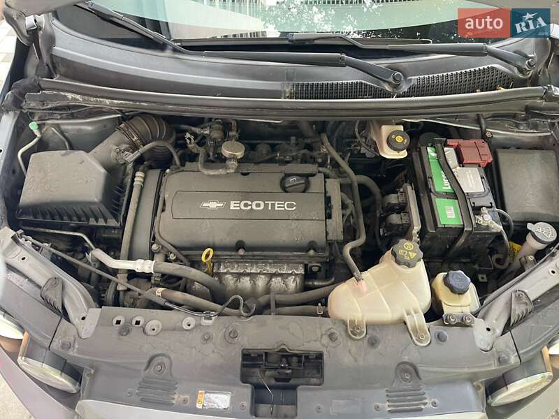 Хетчбек Chevrolet Aveo 2012 в Києві