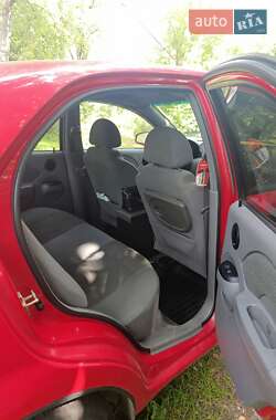 Седан Chevrolet Aveo 2005 в 