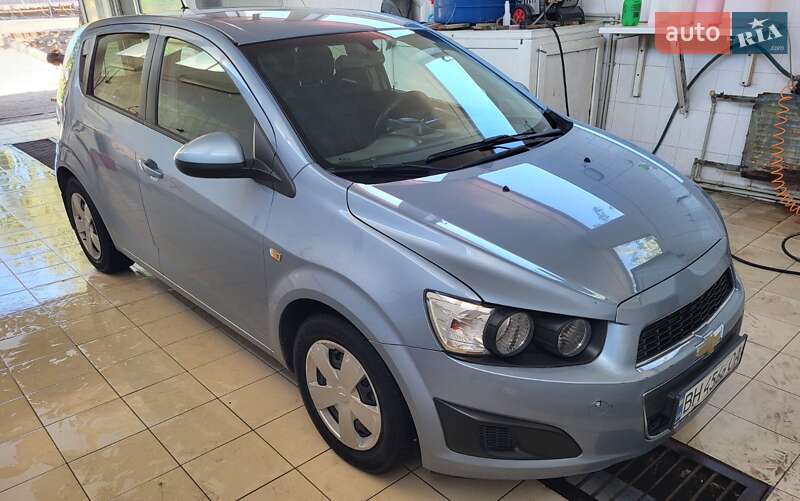 Хетчбек Chevrolet Aveo 2012 в Ананьїві