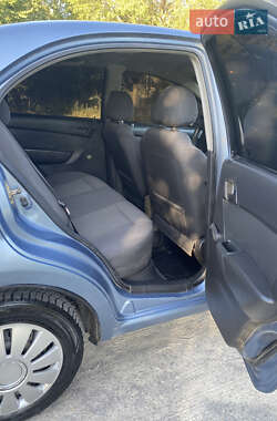 Седан Chevrolet Aveo 2006 в  фото 7 Седан Chevrolet Aveo 2006 в