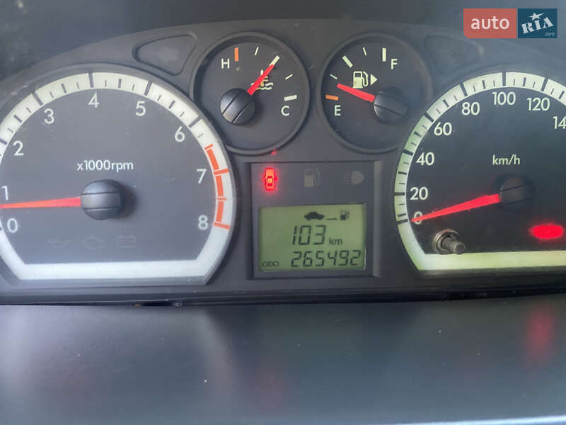 Седан Chevrolet Aveo 2006 в Звягеле