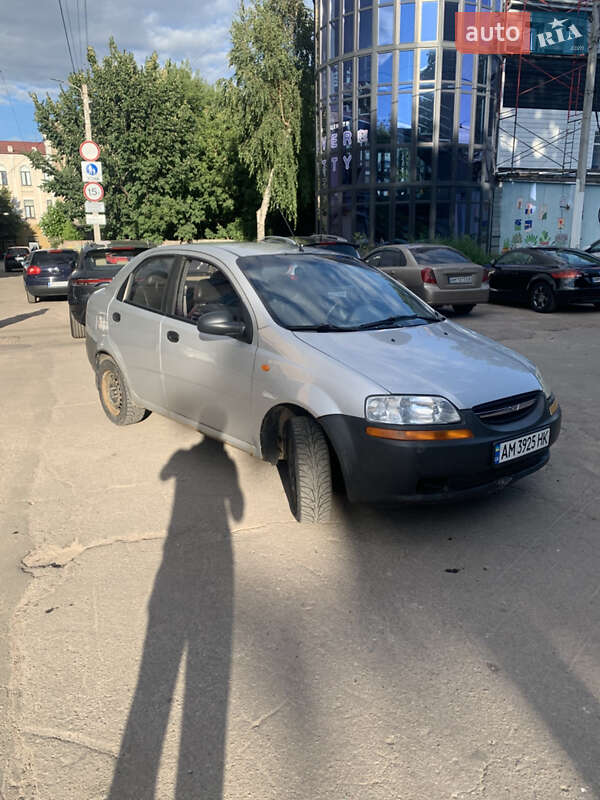 Седан Chevrolet Aveo 2005 в Житомире
