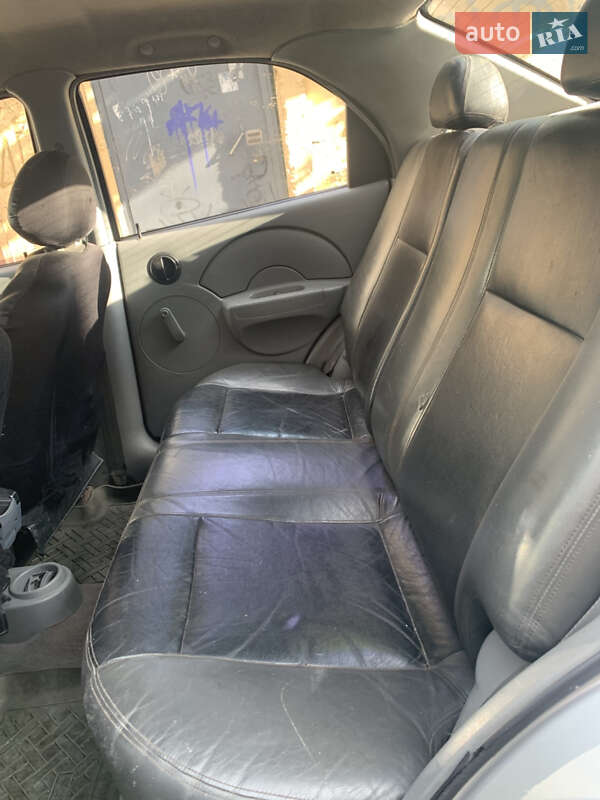 Седан Chevrolet Aveo 2005 в Житомире