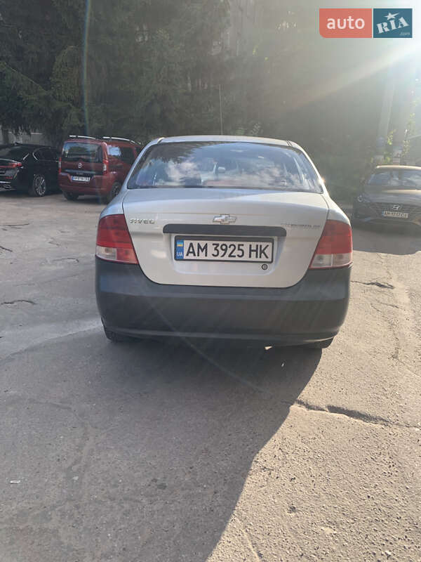 Седан Chevrolet Aveo 2005 в Житомире