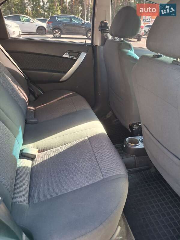 Седан Chevrolet Aveo 2010 в Киеве