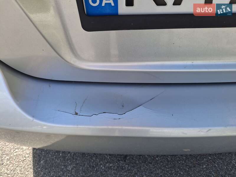 Седан Chevrolet Aveo 2010 в Киеве