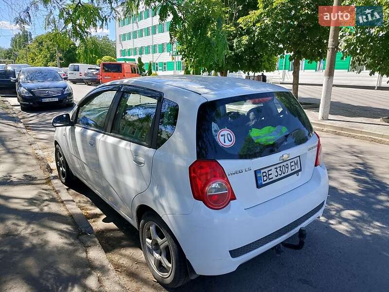 Хетчбек Chevrolet Aveo 2011 в Первомайську