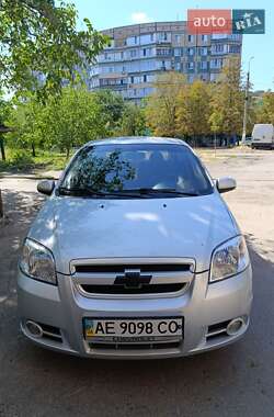 Седан Chevrolet Aveo 2008 в Кривом Роге